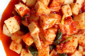 how to make radish kimchi