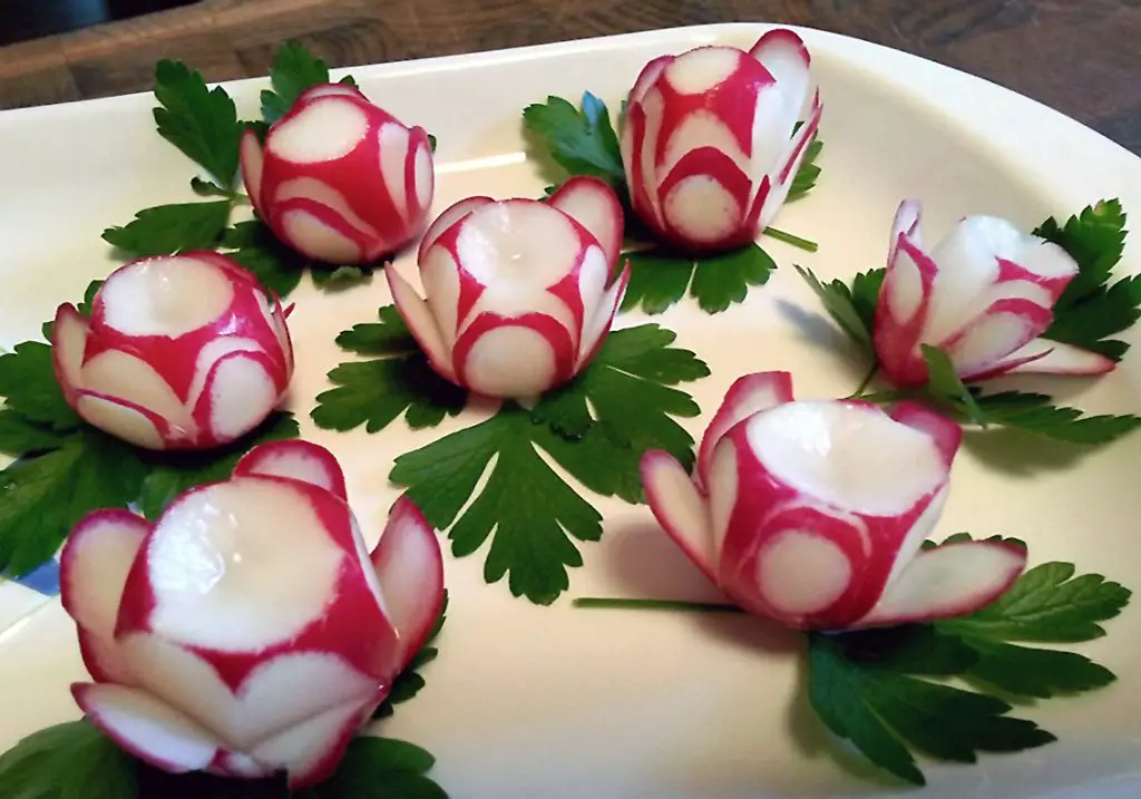 Here’s How You Make Radish Rosettes – Radish benefits